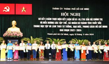 CÔNG TY TÂN HÒA NHẬN BẰNG KHEN CỦA UBNDTP VỀ HỌC TẬP VÀ LÀM THEO TƯ TƯỞNG, ĐẠO ĐỨC, PHONG CÁCH HỒ CHÍ MINH GIAI ĐOẠN 2021-2024